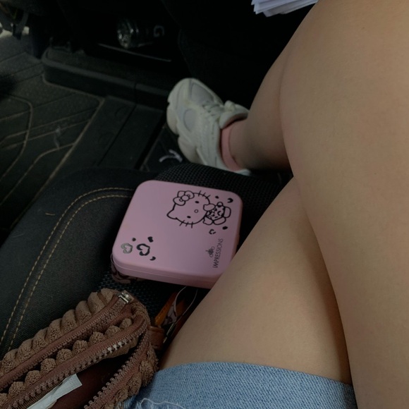 Hello kitty LED mirror - Picture 2 of 2